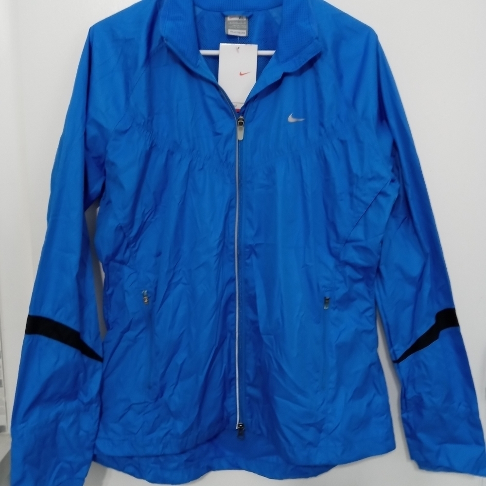 Nike Fit Storm Long Sleeve Windbreaker Full Zip Jacket. Drawstring Waist